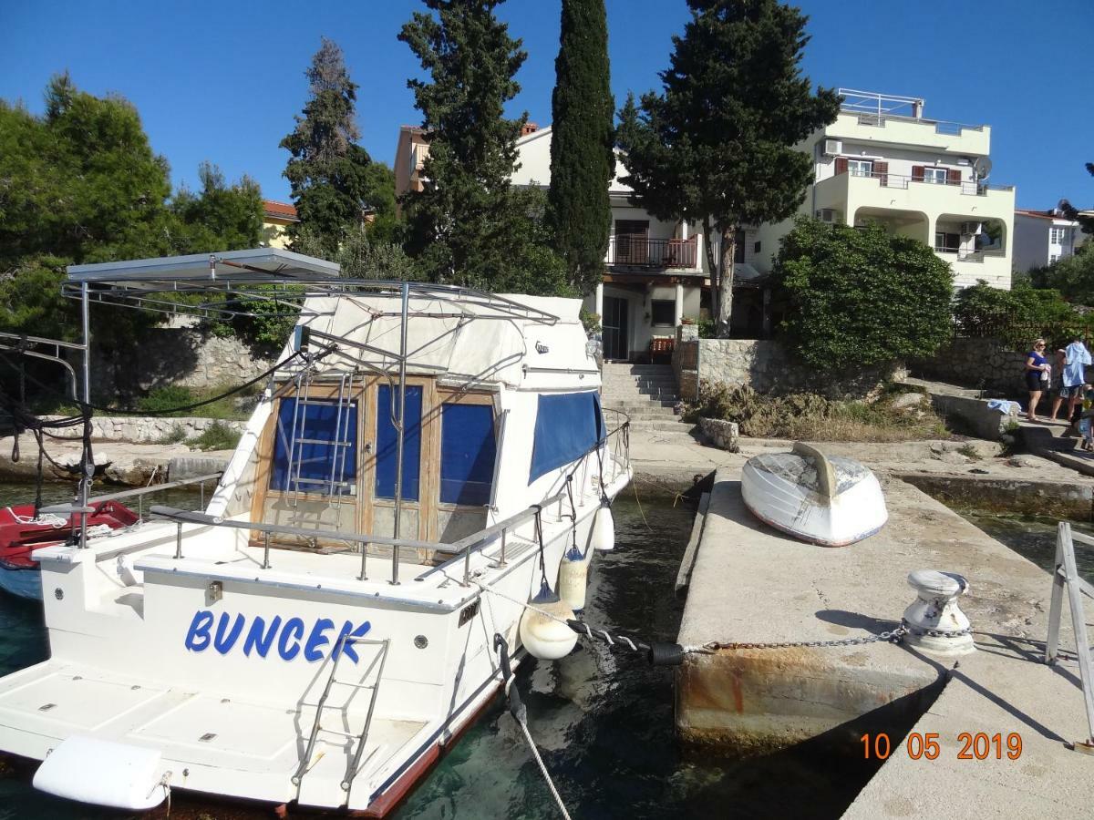 Apartment Jakov With Boat Mooring Zaboric Exterior photo