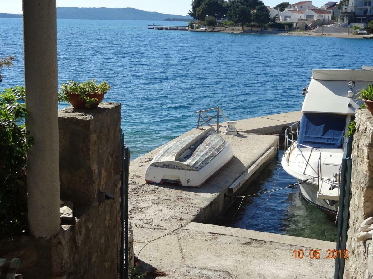 Apartment Jakov With Boat Mooring Zaboric Exterior photo